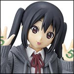 中野梓